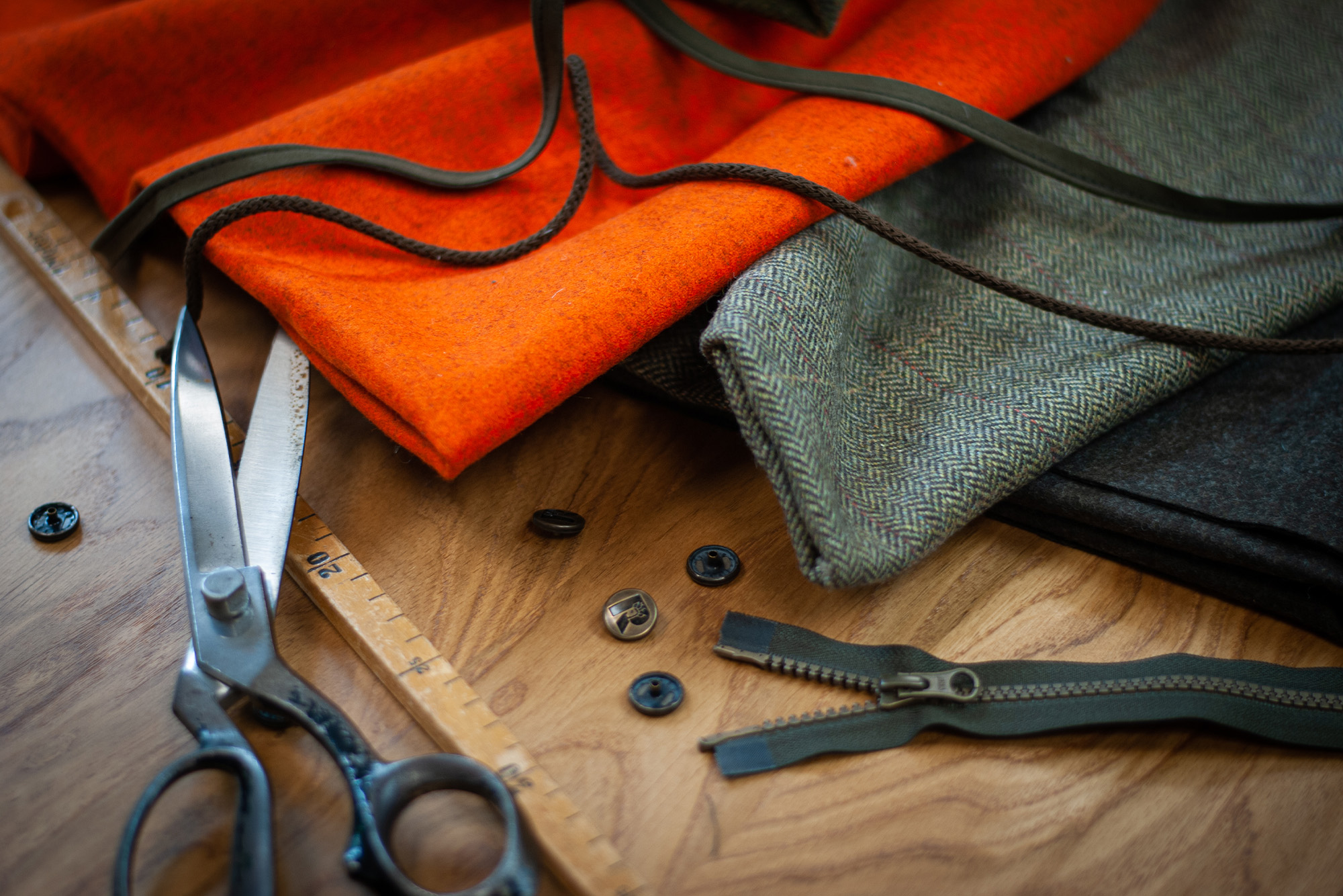 Stoffsamples mit Schere